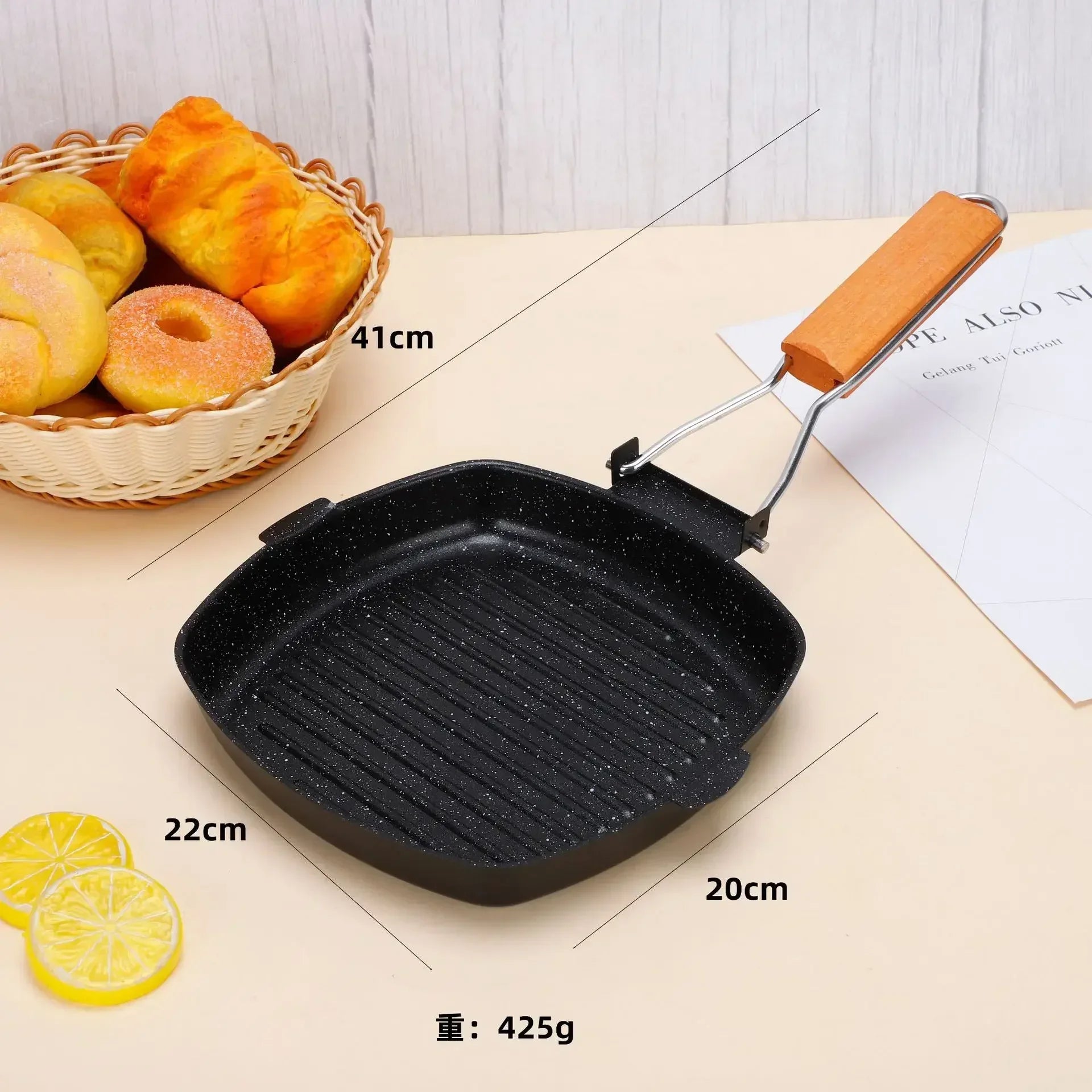Steak Pan Foldable Frying Pan Picnic Outdoor Grill Pan Anti-scald Wooden Handle,Seasoning Bottle Food Cilps Kitchen Accessories