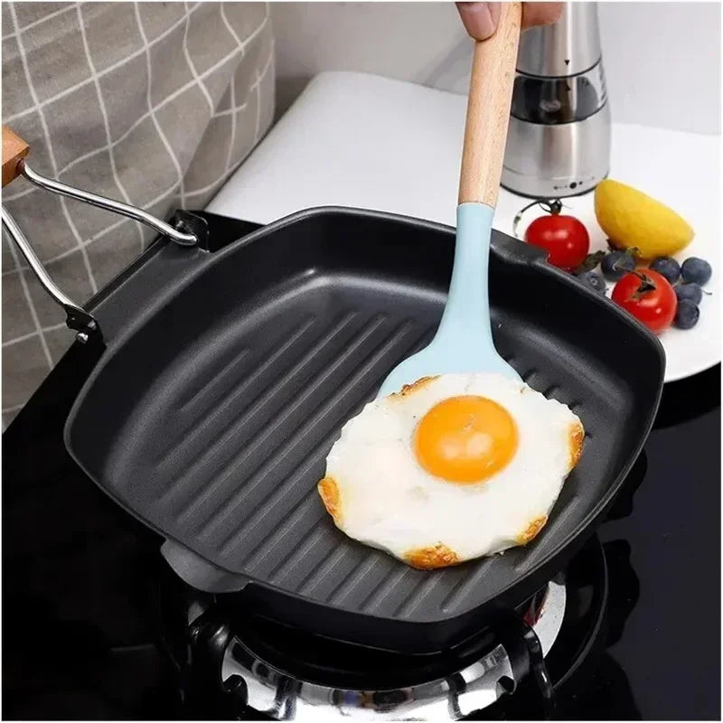 Steak Pan Foldable Frying Pan Picnic Outdoor Grill Pan Anti-scald Wooden Handle,Seasoning Bottle Food Cilps Kitchen Accessories